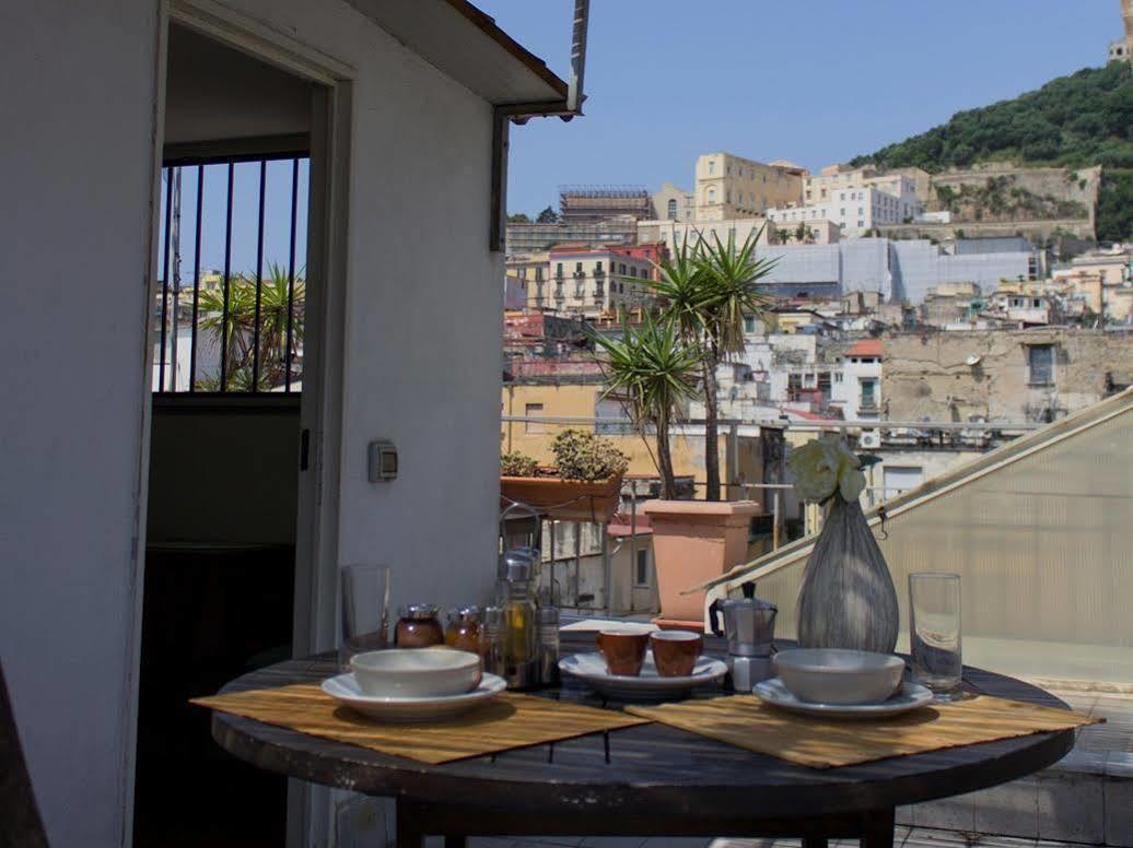 Sui Tetti Di Napoli Hotel Kültér fotó